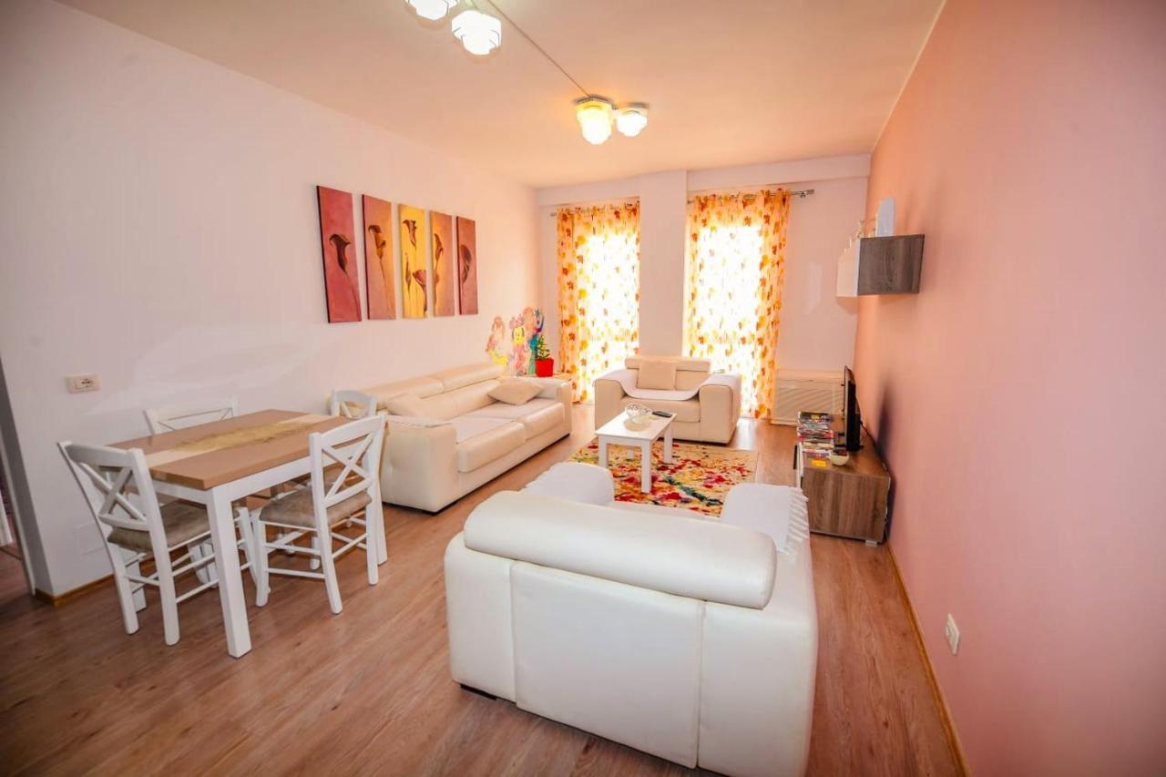 Happy Stories' Apartment In City Centre Shkodra Exterior foto