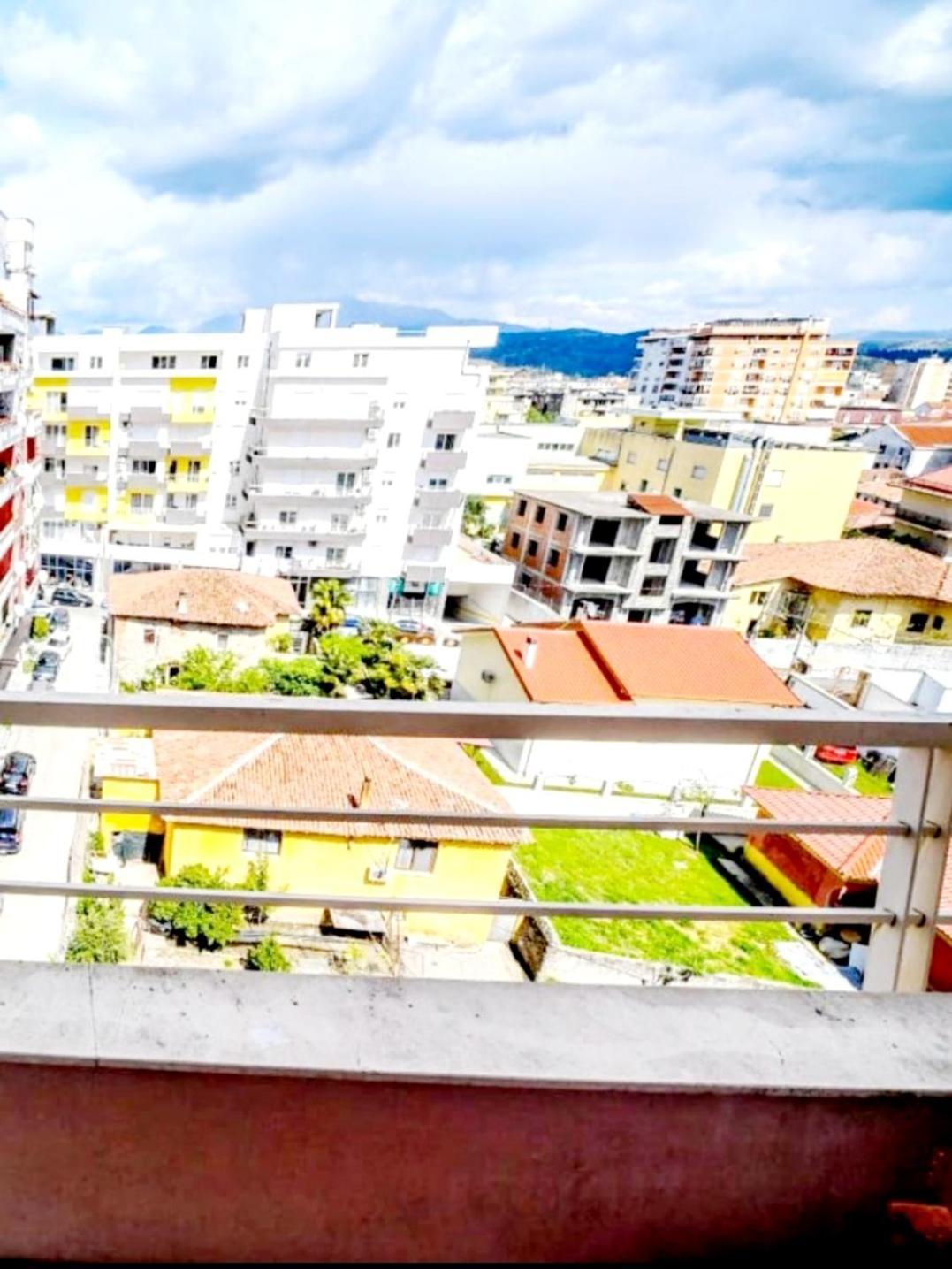 Happy Stories' Apartment In City Centre Shkodra Zimmer foto
